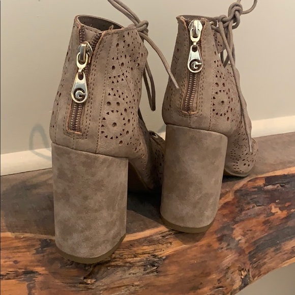 Guess Wedge Tie Up Sandal - Size 8.5 - Picture 3 of 7